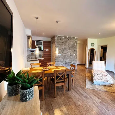 شقة Mm Apartman Panorama