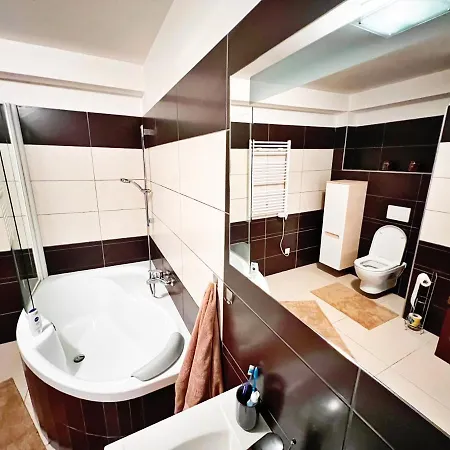 Mm Apartman Panorama شقة